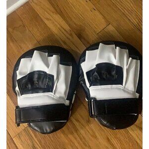 New Boxing Curved Focus Punching Mitts- Leatherette Training Hand Pads